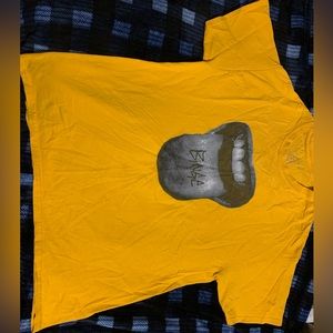 Machine Gun Kelly shirt size large